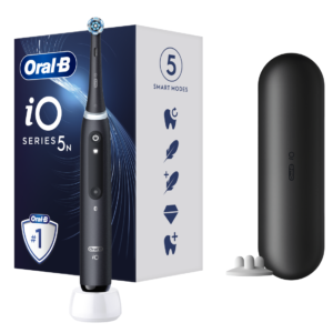 מברשת שיניים חשמלית iO5 | שחור Oral-B